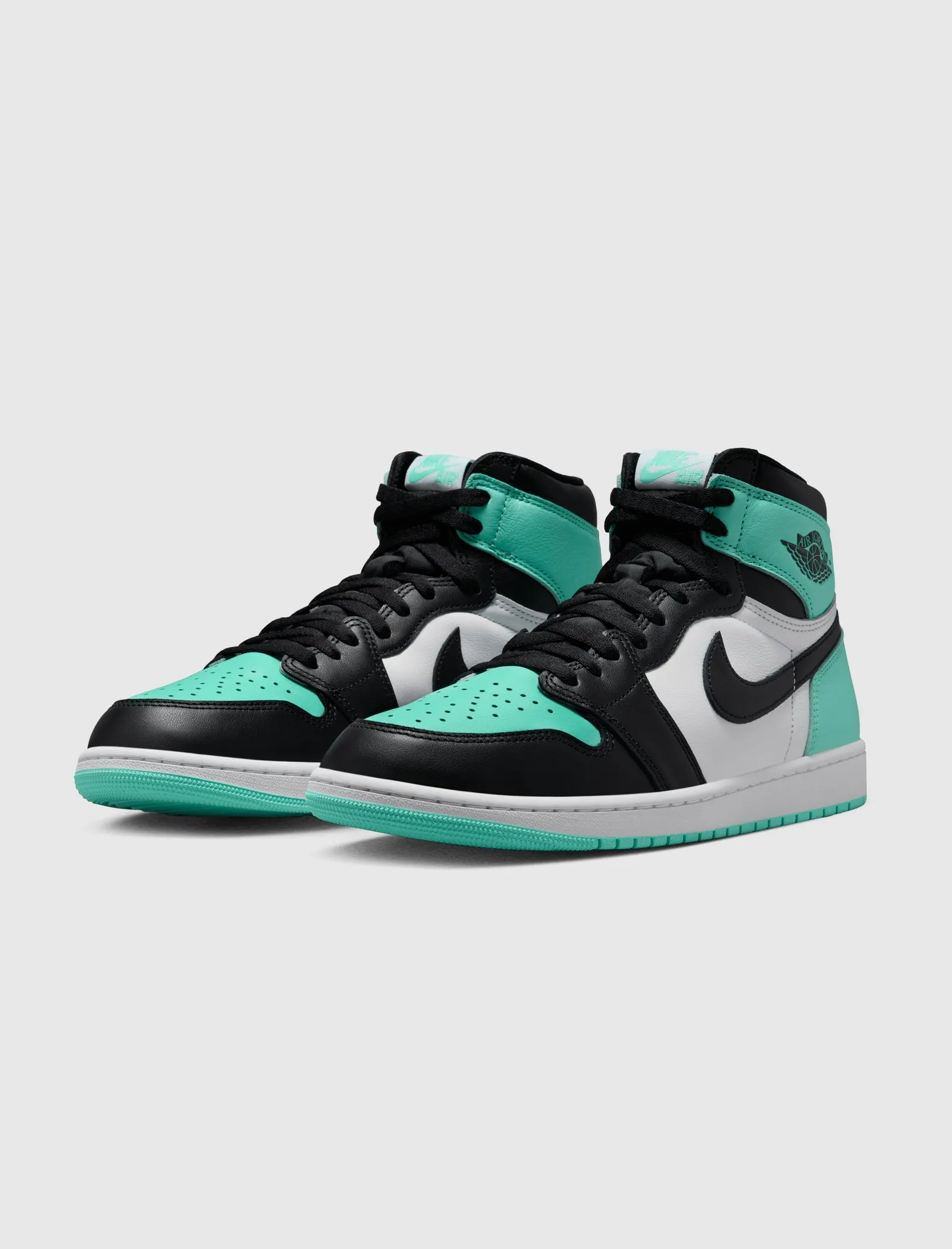 AIR JORDAN 1 RETRO HIGH OG "GREEN GLOW"