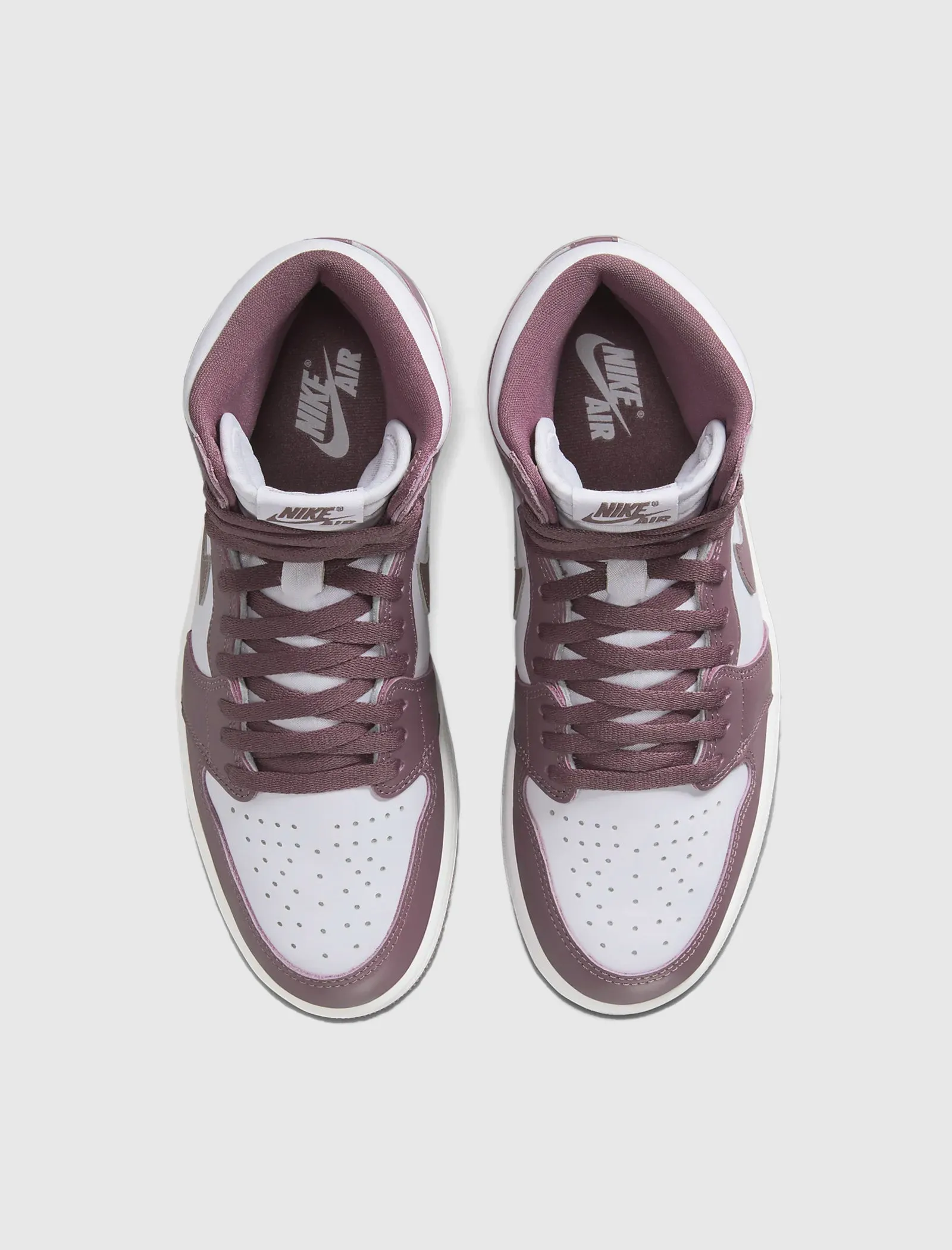 AIR JORDAN 1 RETRO HIGH OG "MAUVE"