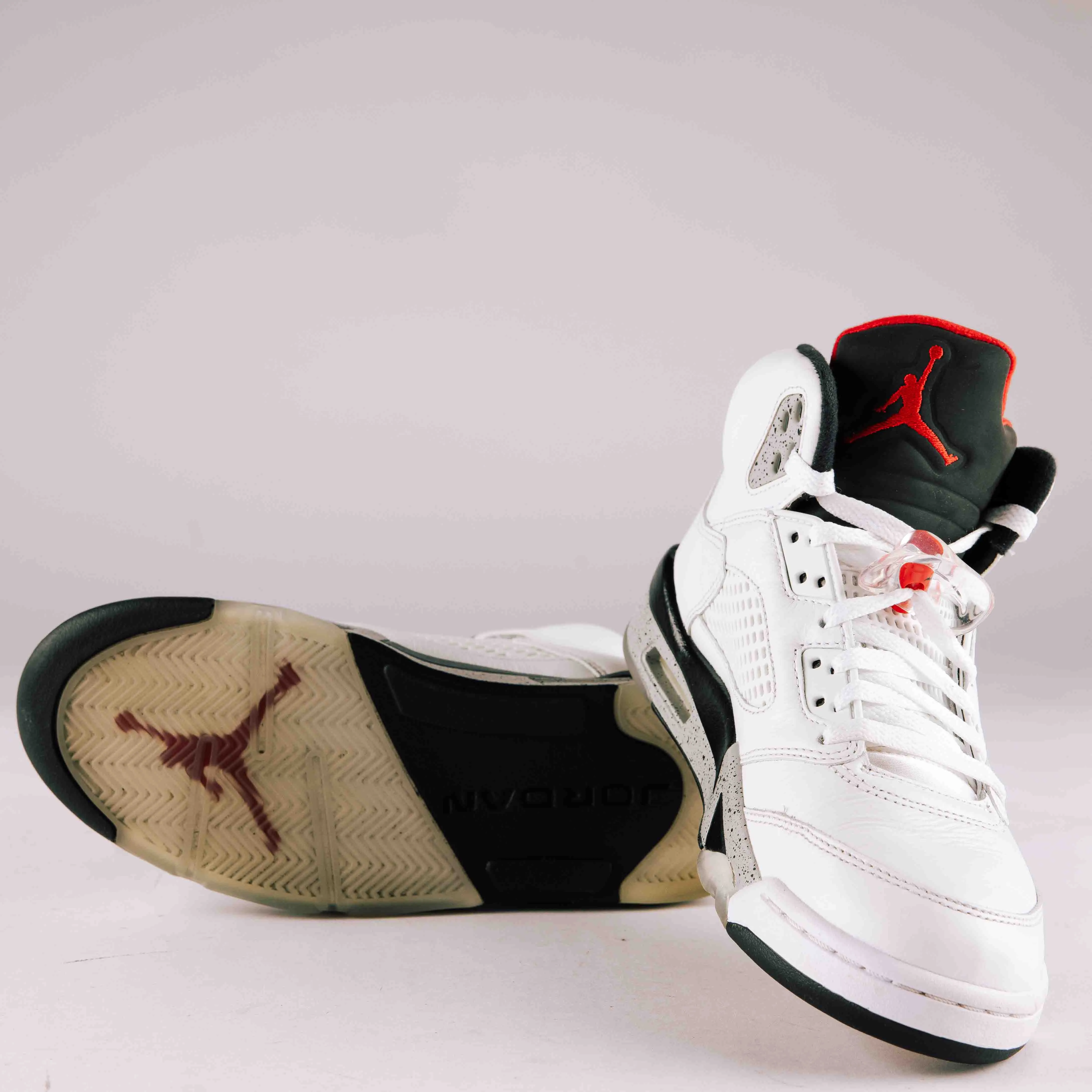 Air Jordan Retro 5 White Cement - Used - 0214